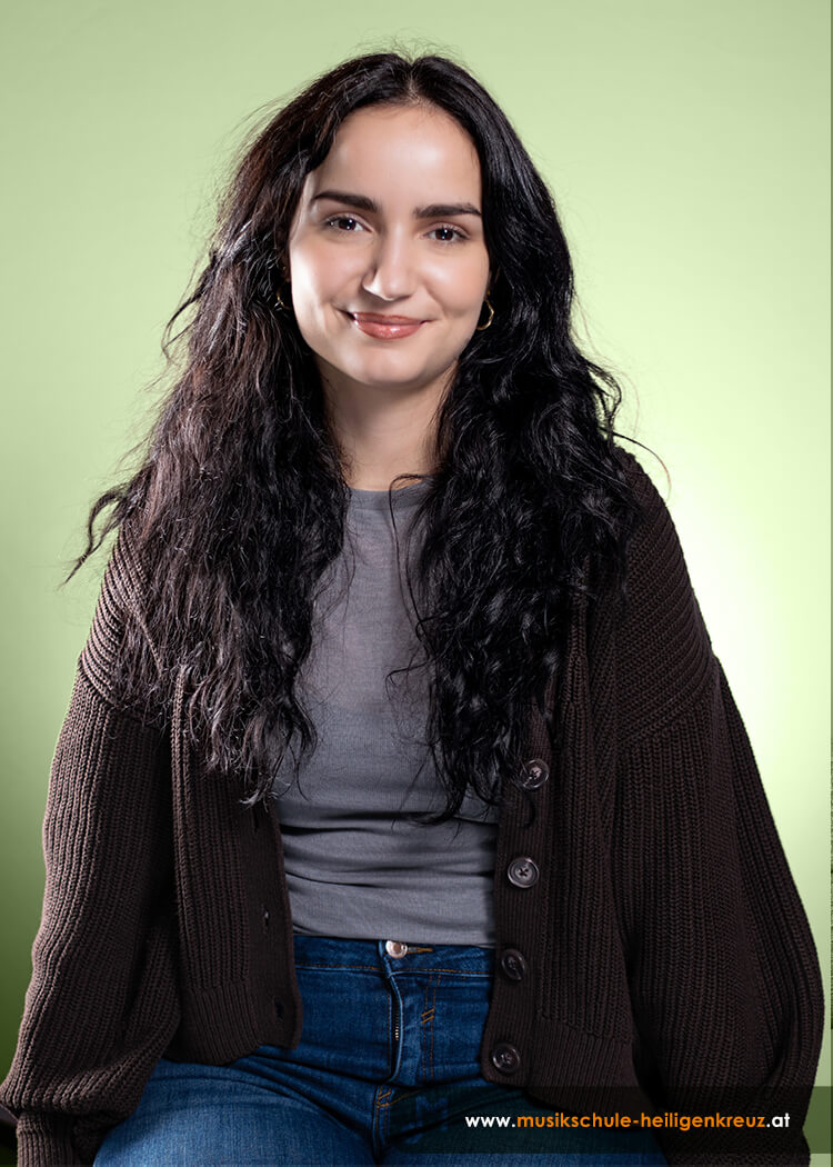 Alma Gunzek, BA MA