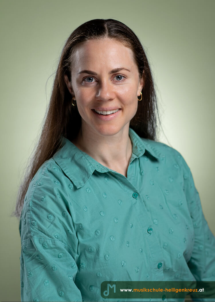 Anna van Scharrel, BA